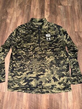 EUC Mens Under Armour Camo Freedom Tech 1/4 Zip- XL
